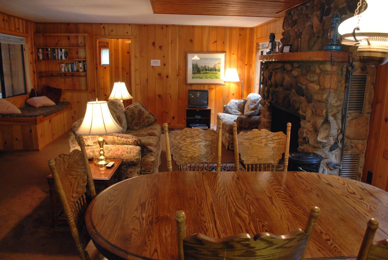 9S Pine Cabin South Wawona Eksteriør bilde